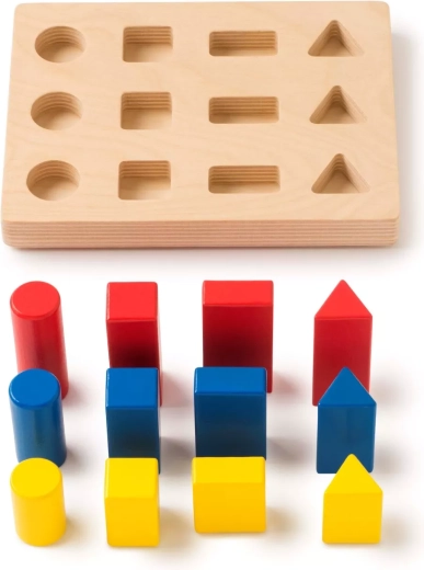 Pezzi colorati e ordinamento chiaro