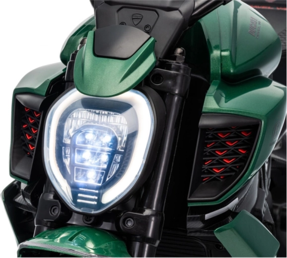 Luminoso faro LED per la visibilità