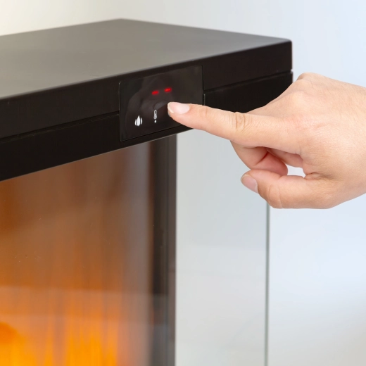 Comandi touch e termostato digitale