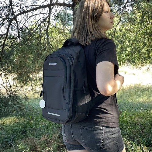 Spallacci ergonomici comodi e schienale traspirante