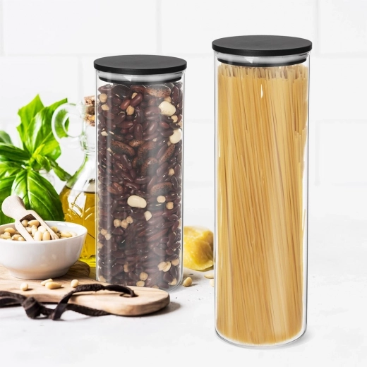 Forma slanciata che fa risparmiare spazio in dispensa