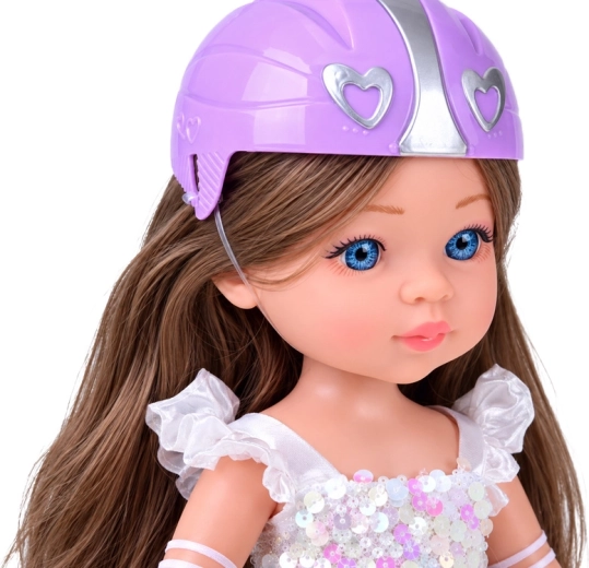 Bambola elegante con capelli pettinabili