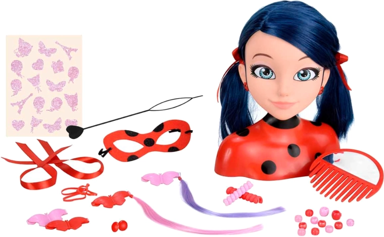 30 accessori inclusi, tra cui ciocche clip-in e perline