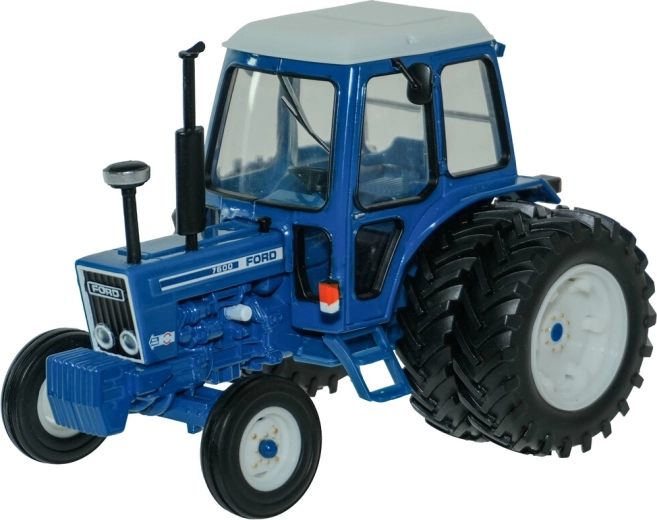 Dettagli realistici del trattore Ford 7600