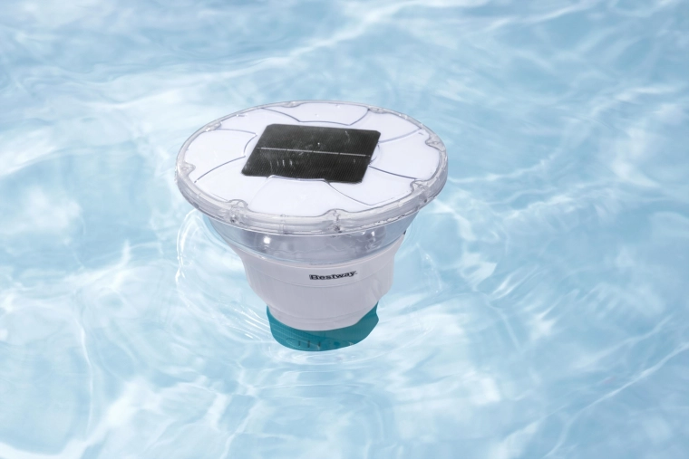 Illuminazione LED solare con accensione automatica