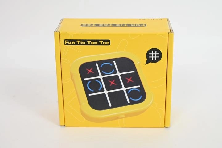 Gioco elettronico tris (cerchio e croce)