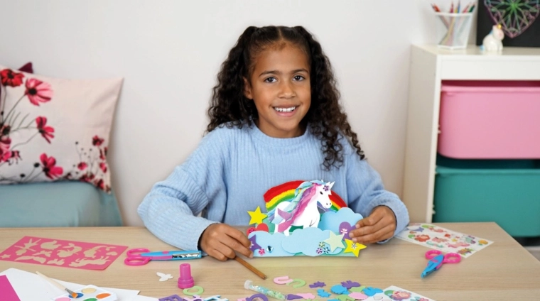Divertimento creativo per piccoli artisti
