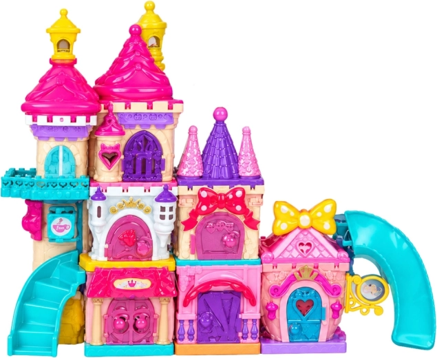 Castello assemblato secondo la propria fantasia