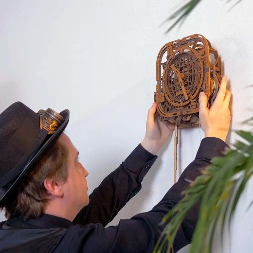 Pronto per essere appeso alla parete