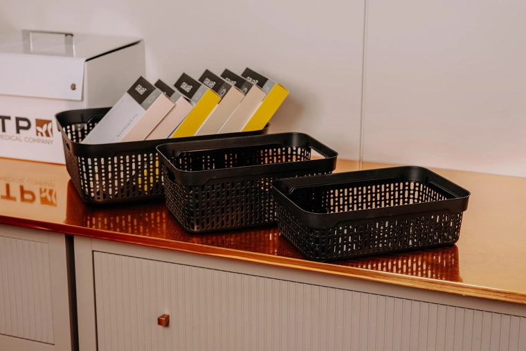 Plastica leggera, lavabile e resistente