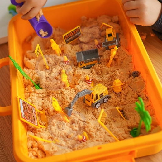 Veicoli, personaggi e cartelli per un gioco realistico