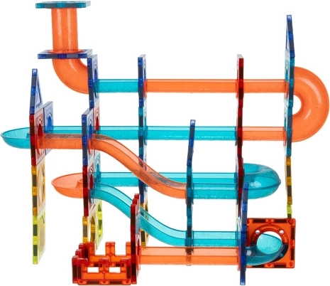 Costruzioni 3D creative e scorrimento fluido delle biglie