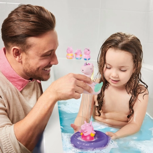 Quattro personaggi spruzza-acqua per giocare in acqua