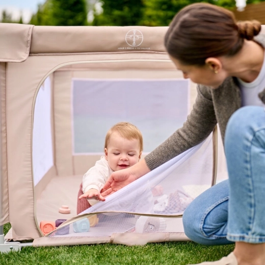 Due ingressi con zip per muoversi in autonomia