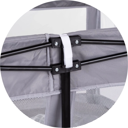 Telaio in metallo stabile e piedini antiscivolo