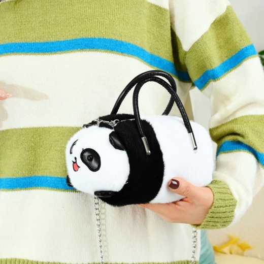 Pratico scomparto con chiusura a zip
