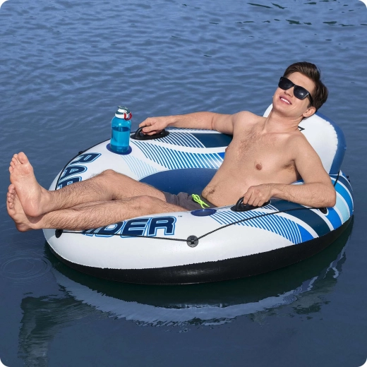 Schienale confortevole per un relax senza compromessi