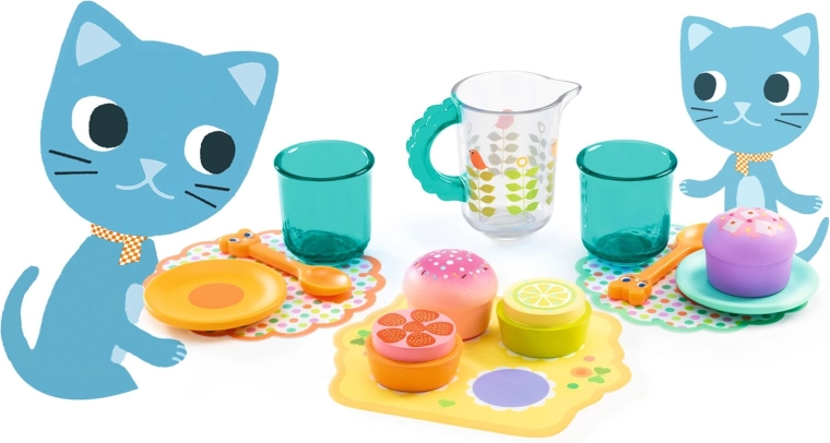 Colorata festa del tè per i più piccoli