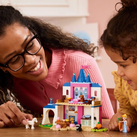 Gioco condiviso tra bambino e genitore