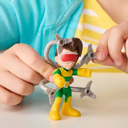 Action figure articolata per pose d’azione