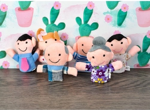 6 personaggi per storie di famiglia
