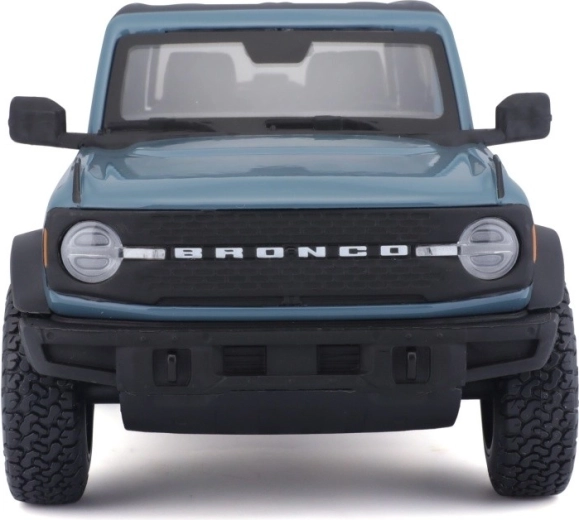 Aspetto fedele del Ford Bronco off-road