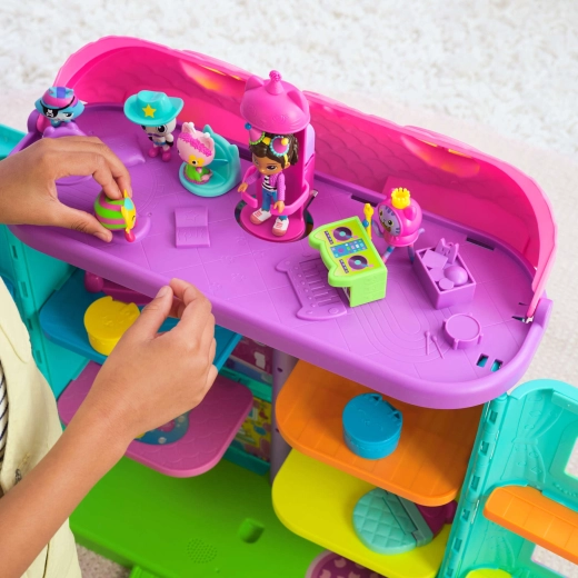 Ricca dotazione per giochi di ruolo