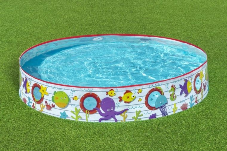 Piscina autoportante senza struttura