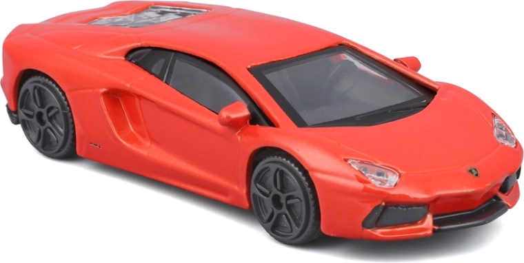 Design realistico di una supercar in scala 1:43