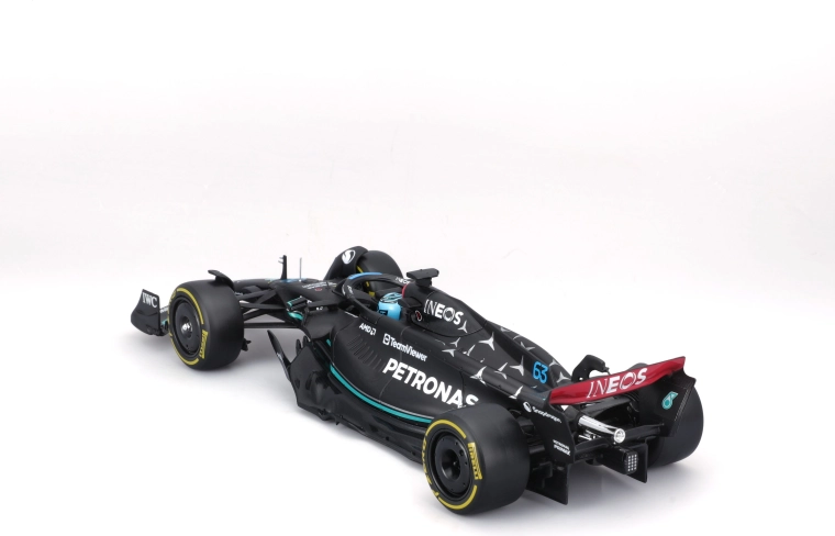 Struttura in metallo e aerodinamica realistica