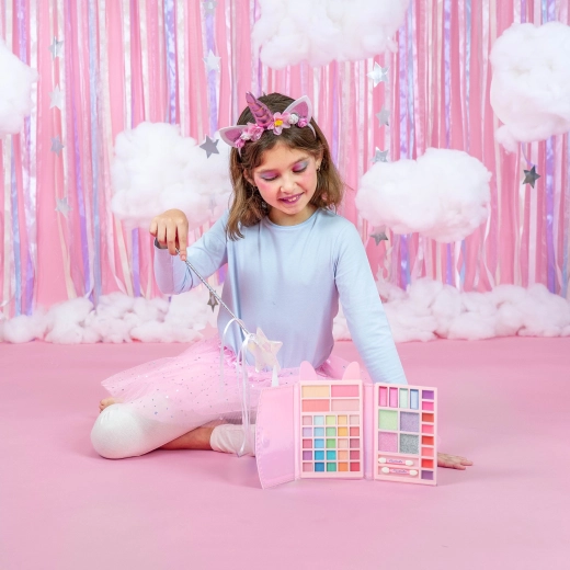 Ricca palette di colori per un make-up creativo