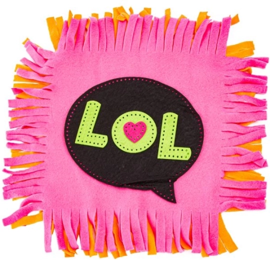 Patch colorate e design giocoso