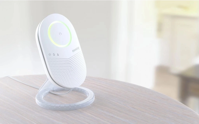 Luce notturna soffusa e indicatori LED silenziosi