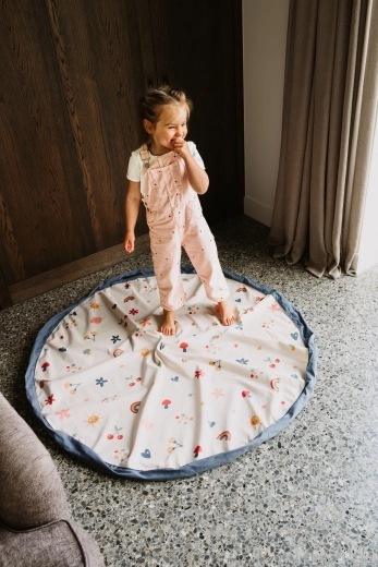 Ampia superficie da 140 cm per giocare comodamente