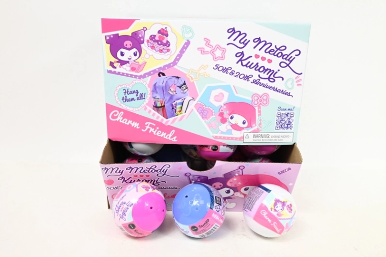 Hello Kitty sfera sorpresa 65 mm Kuromi e My Melody