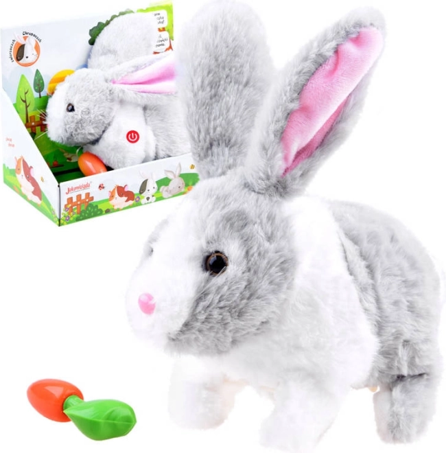 Coniglietto di peluche interattivo con carotina – Coniglietto