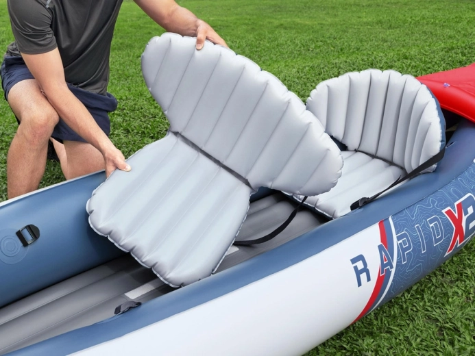 Sedili gonfiabili confortevoli con schienali