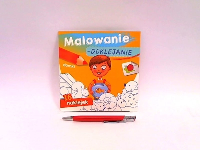 Colorare e attaccare adesivi: Casette