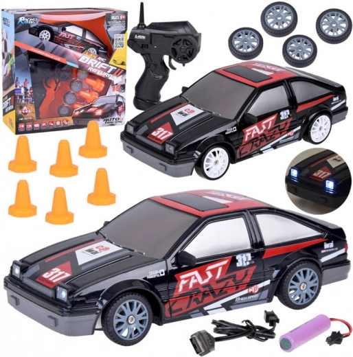 auto rc drift con coni e ruote di ricambio 1:24