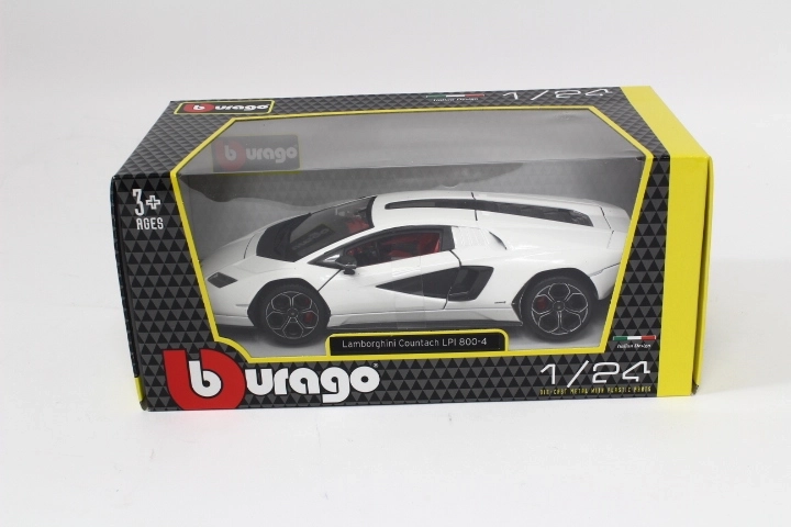 Bburago Lamborghini Countach LPI 800-4 bianca 1:24