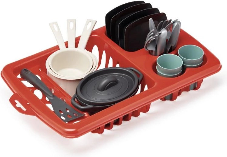 Grande scolapiatti con stoviglie