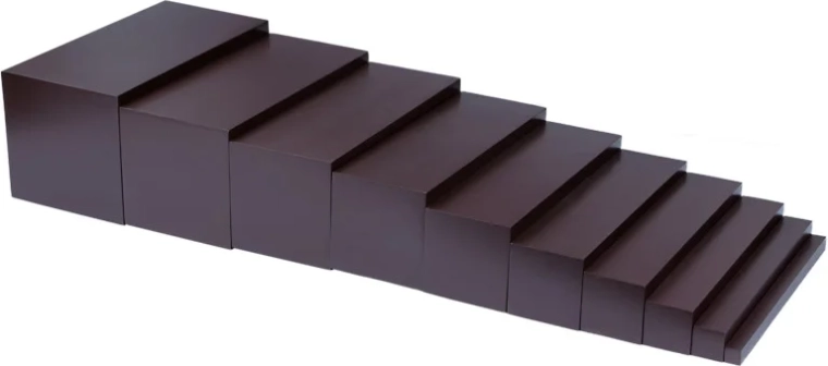 Moyo Montessori scale marroni in legno di faggio