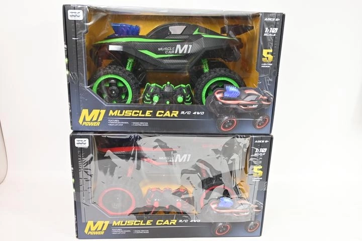 Auto fuoristrada radiocomandata M1 muscle car 4WD 1:12 con luci e suoni