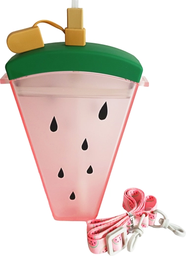 Tazza per bere con cannuccia anguria