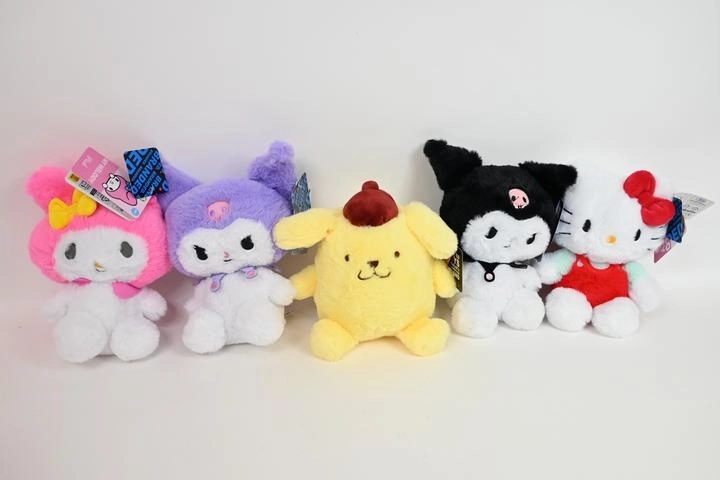 Hello Kitty Fluffy Peluche 18 cm