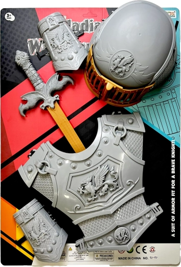 Set da cavaliere con spada argentata, armatura e elmo