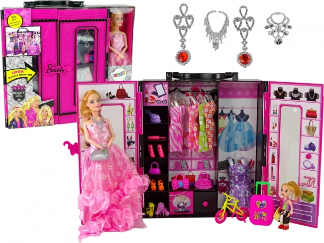 Bambola con armadio e accessori