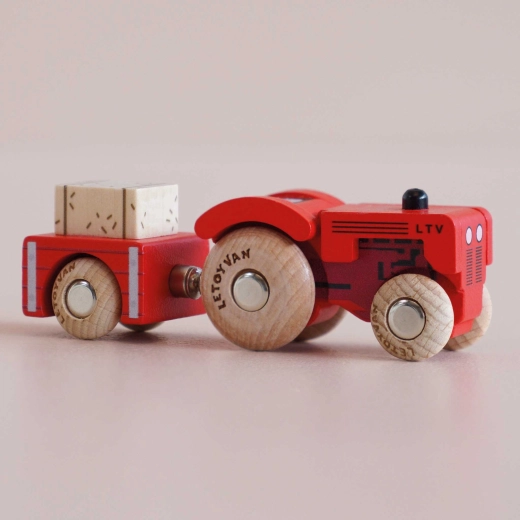 Trattore in legno con rimorchio Tilly, Le Toy Van
