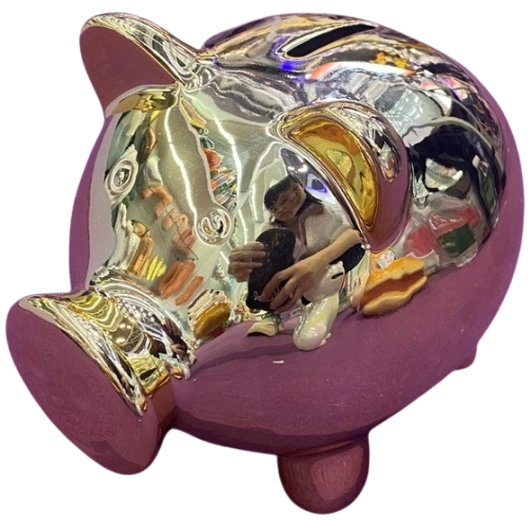 Salvadanaio in ceramica a forma di maialino dorato