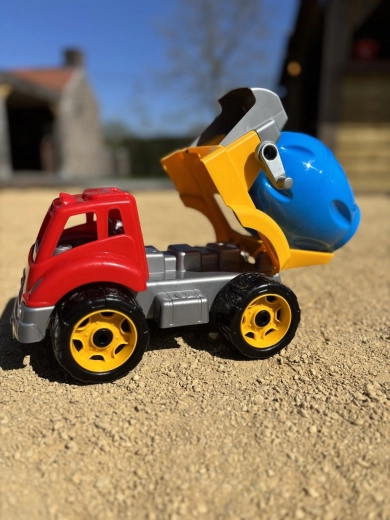 Betoniera giocattolo in plastica per bambini